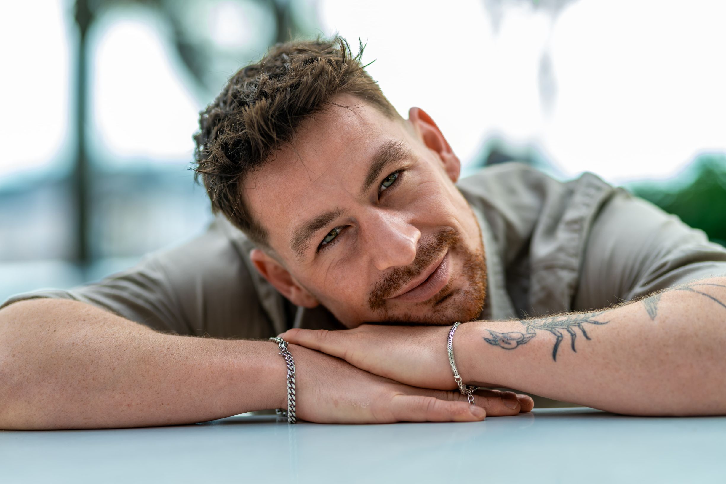 Men-s Photoshoot in Lisbon for Dating Apps. Photo 130856 (2026-05-01 09:08:28)