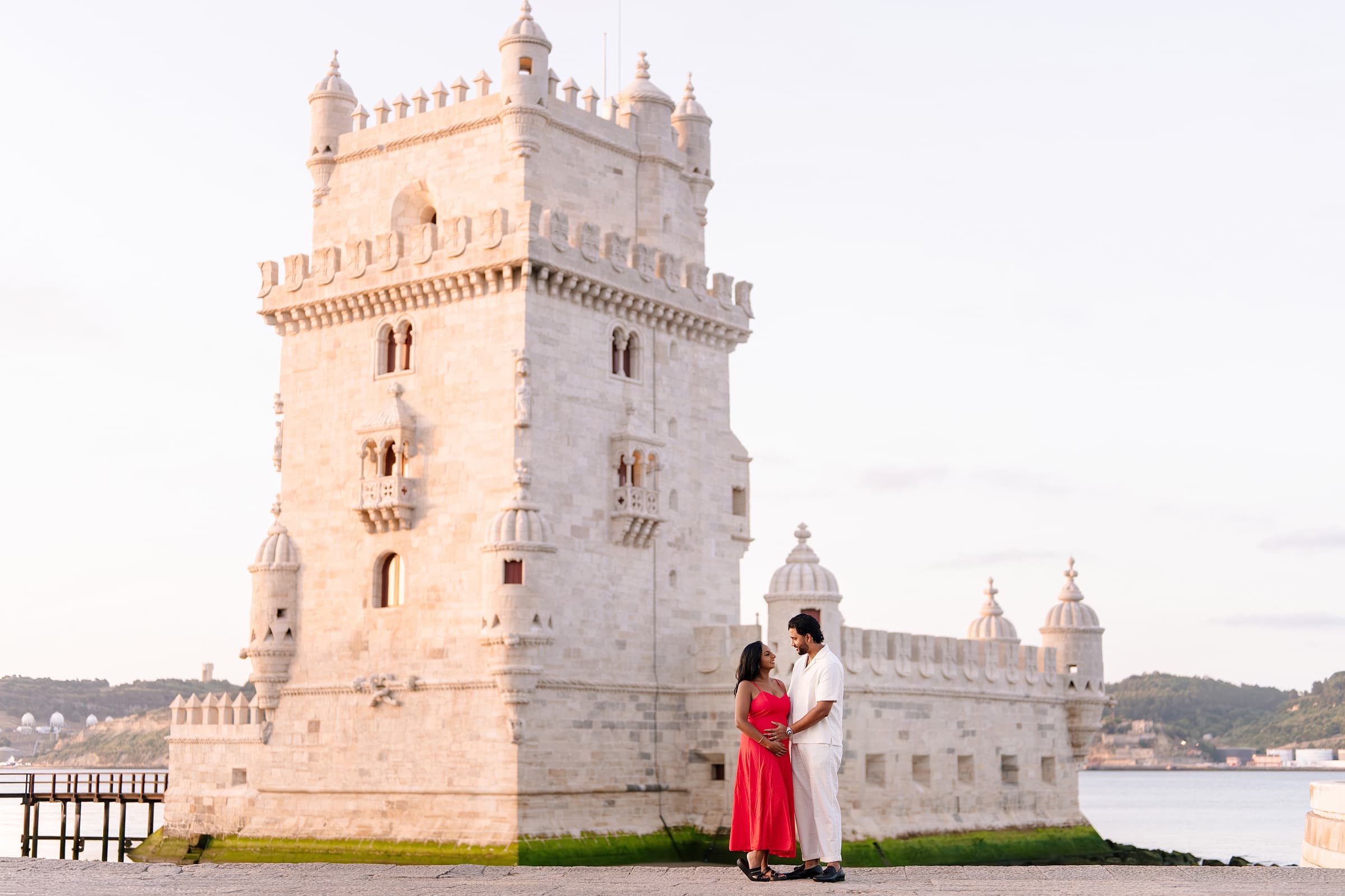 Anesha & Ryan: A Sunrise Pregnancy Photoshoot in Lisbon. Photo 131678 (2026-07-16 09:24:58)