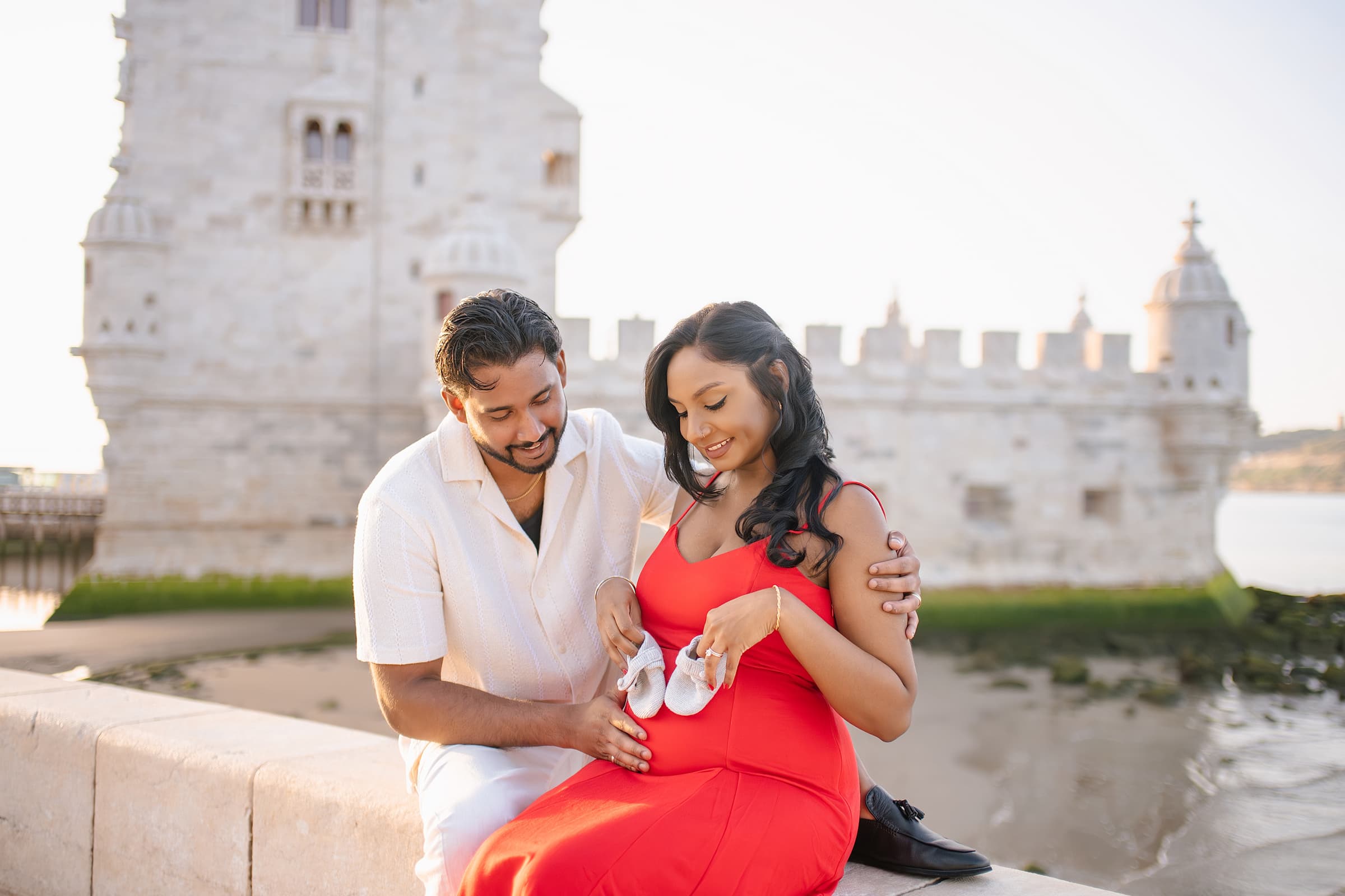 Anesha & Ryan: A Sunrise Pregnancy Photoshoot in Lisbon. Photo 131691 (2026-07-16 09:25:15)