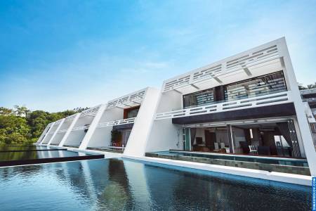 Luxury apartment at Aqua Condo