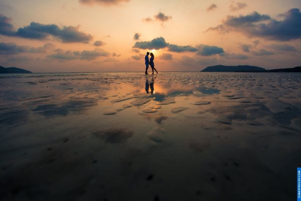 Yan & Nati.Co