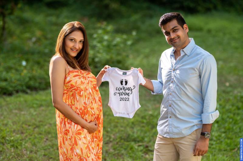 Pregnant Priyanka. How are the maternity & newborn photo shoots going?