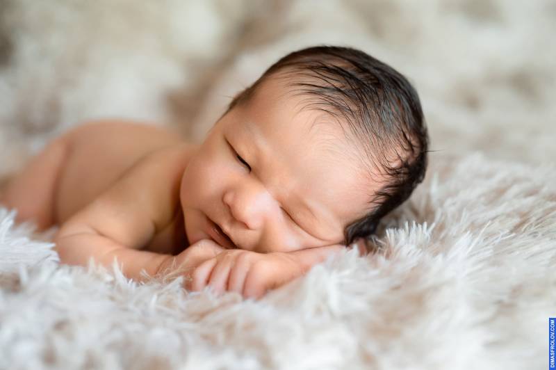 Baby August. How are the maternity & newborn photo shoots going?