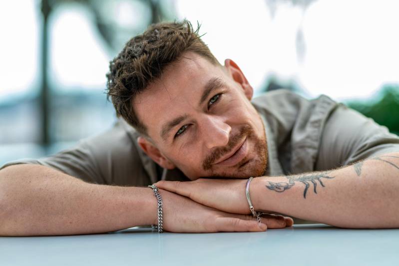 Men’s Photoshoot for Dating Apps. Some full shootings
