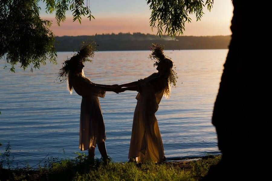 Post cover image: Photoshoot in the style of Ivan Kupala