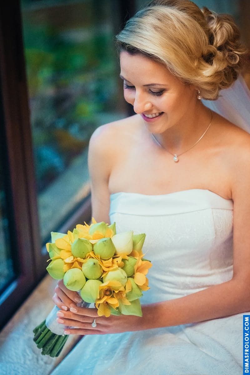 Bridal Bouquet for Tropical Wedding on Koh Samui. photographer Dimas Frolov. photo1152