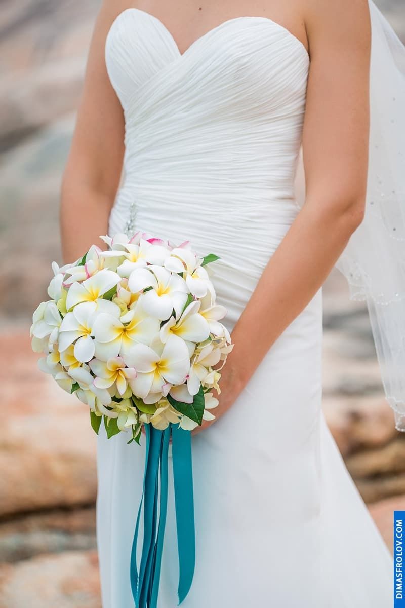 Bridal Bouquet for Tropical Wedding on Koh Samui. photographer Dimas Frolov. photo1158