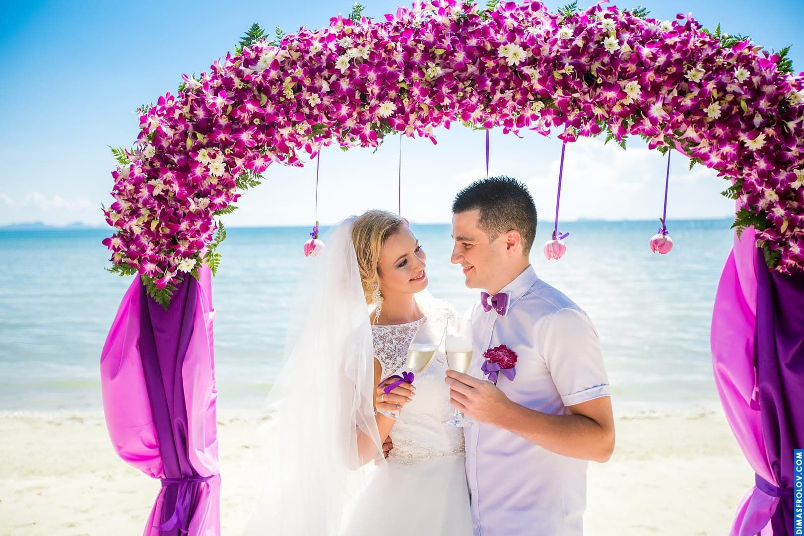 How is the wedding photo shoot in Thailand?. photographer Dimas Frolov. photo489