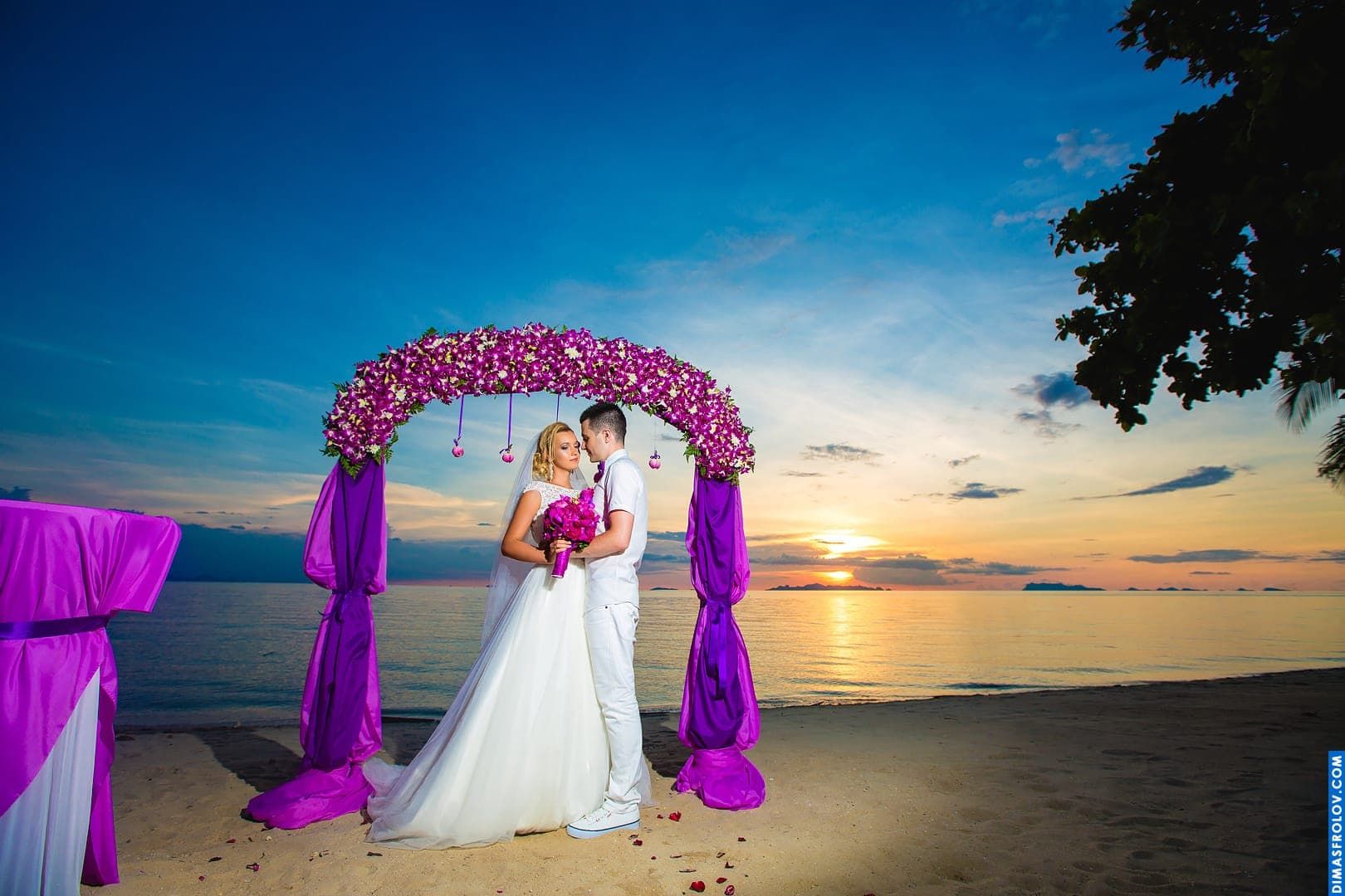 How is the wedding photo shoot in Thailand?. photographer Dimas Frolov. photo550