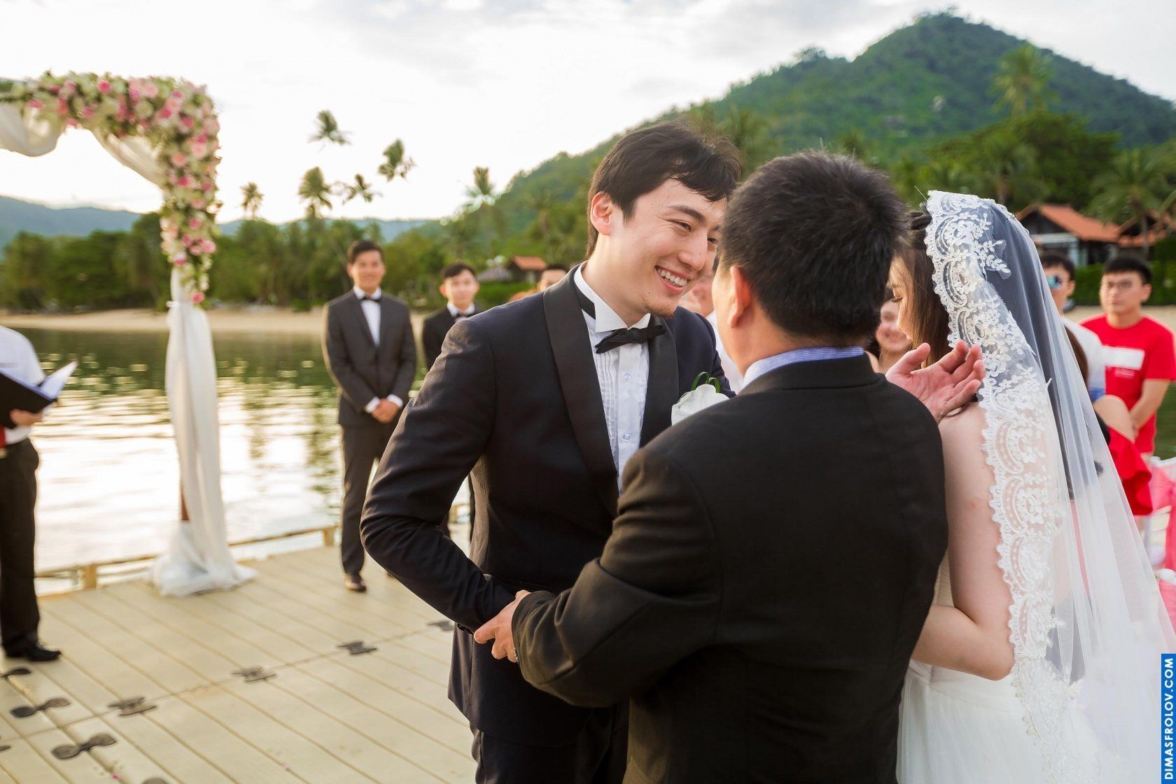 Wedding Photo Shooting at Le Meridien Koh Samui Resort & Spa. Photo 16548 (2023-05-04 03:47:52)