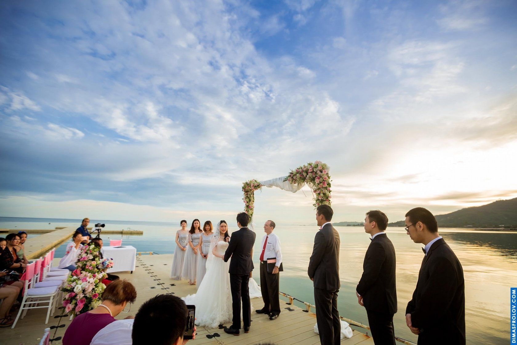 การถ่ายภาพแต่งงาน ณ โรงแรมเลอ เมอริเดี้ยน เกาะสมุย รีสอร์ท แอนด์ สปา. บาทต่อภาพ 16577 (2023-05-04 03:47:53)