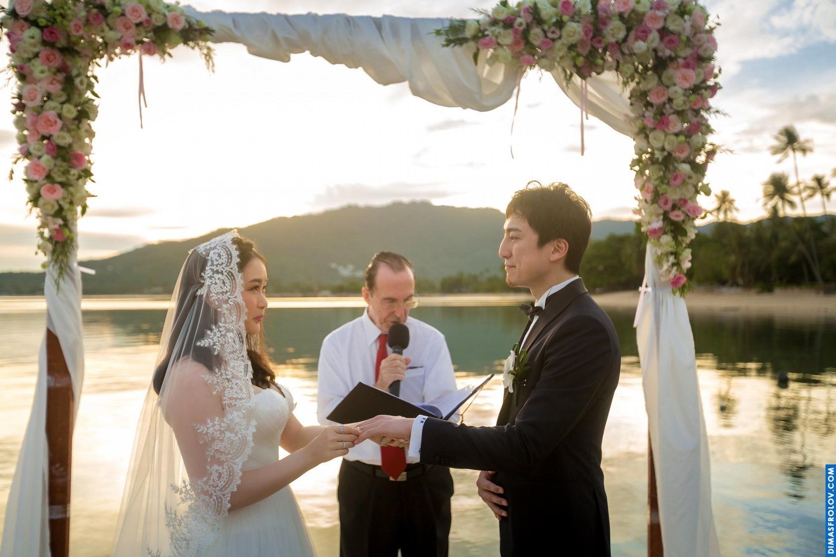 Wedding Photo Shooting at Le Meridien Koh Samui Resort & Spa. Photo 16578 (2023-05-04 03:47:53)