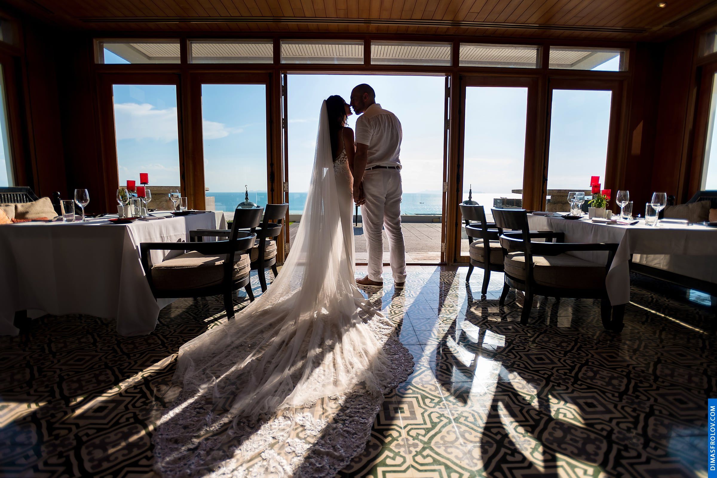 พิธีแต่งงาน ณ โรงแรมอินเตอร์คอนติเนนตัล เกาะสมุย - Natalie & Simon. บาทต่อภาพ 48198 (2023-05-04 03:54:37)