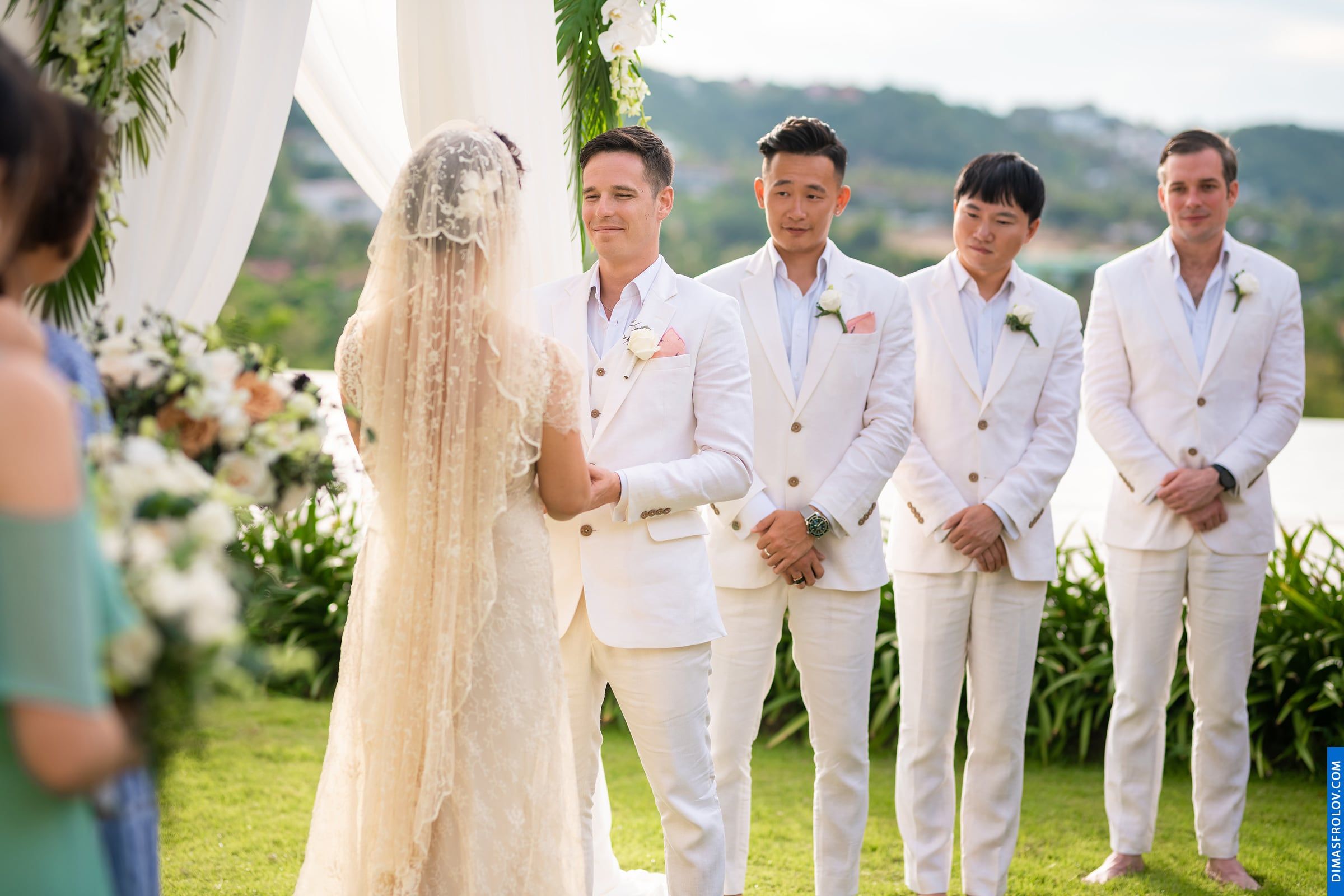 Свадебные фотографии в Samujana Villas. Фото 56251 (2023-05-04 03:56:46)