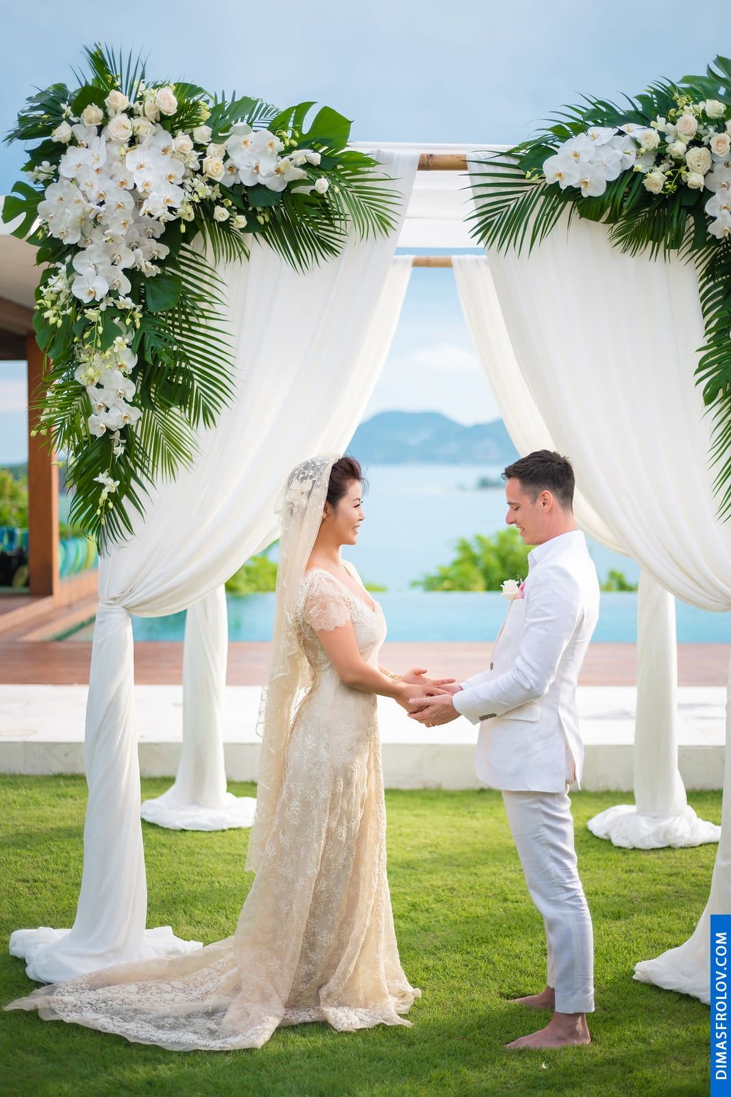 Свадебные фотографии в Samujana Villas. Фото 56431 (2023-05-04 03:56:49)