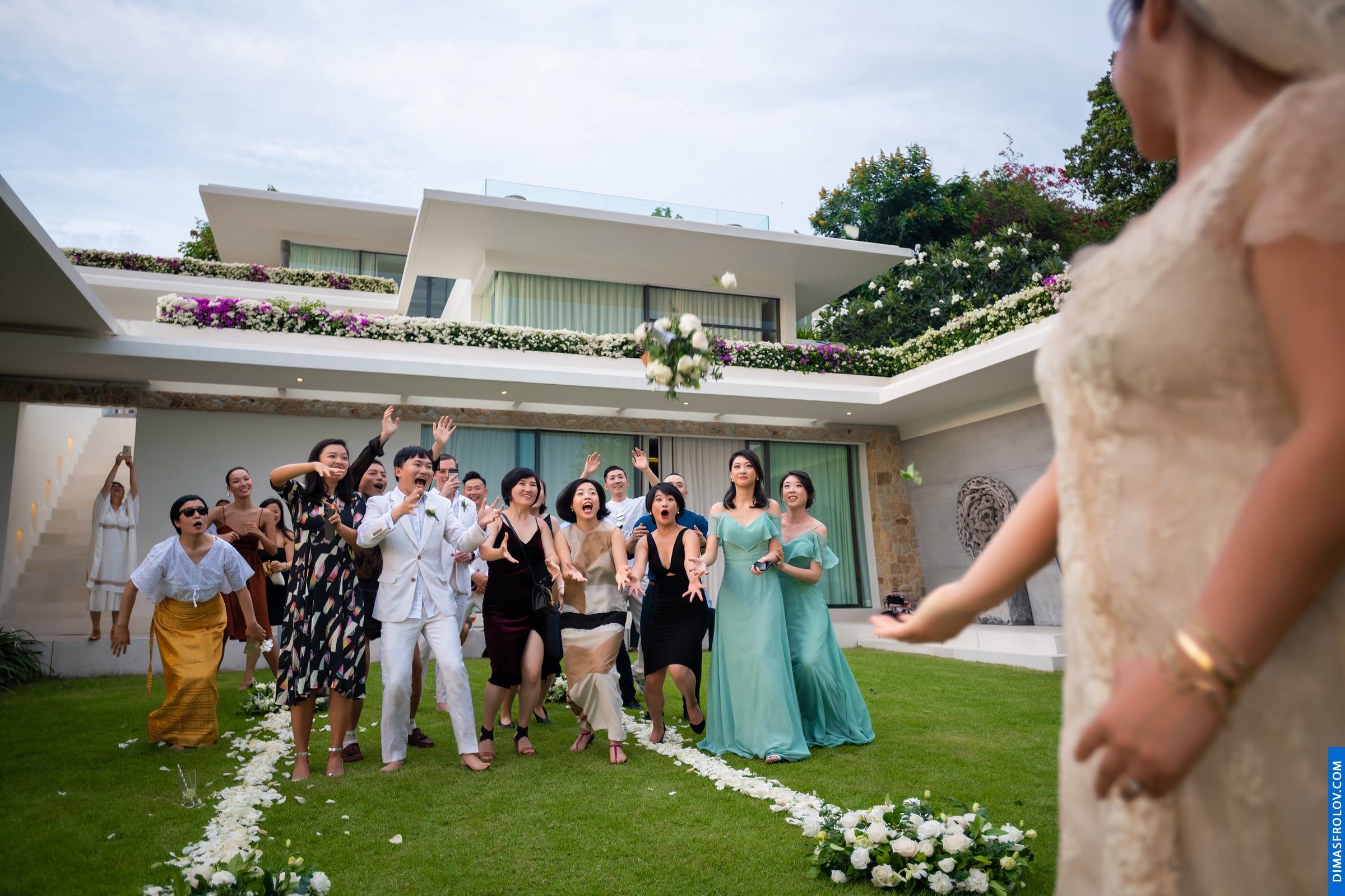 Свадебные фотографии в Samujana Villas. Фото 56436 (2023-05-04 03:56:50)