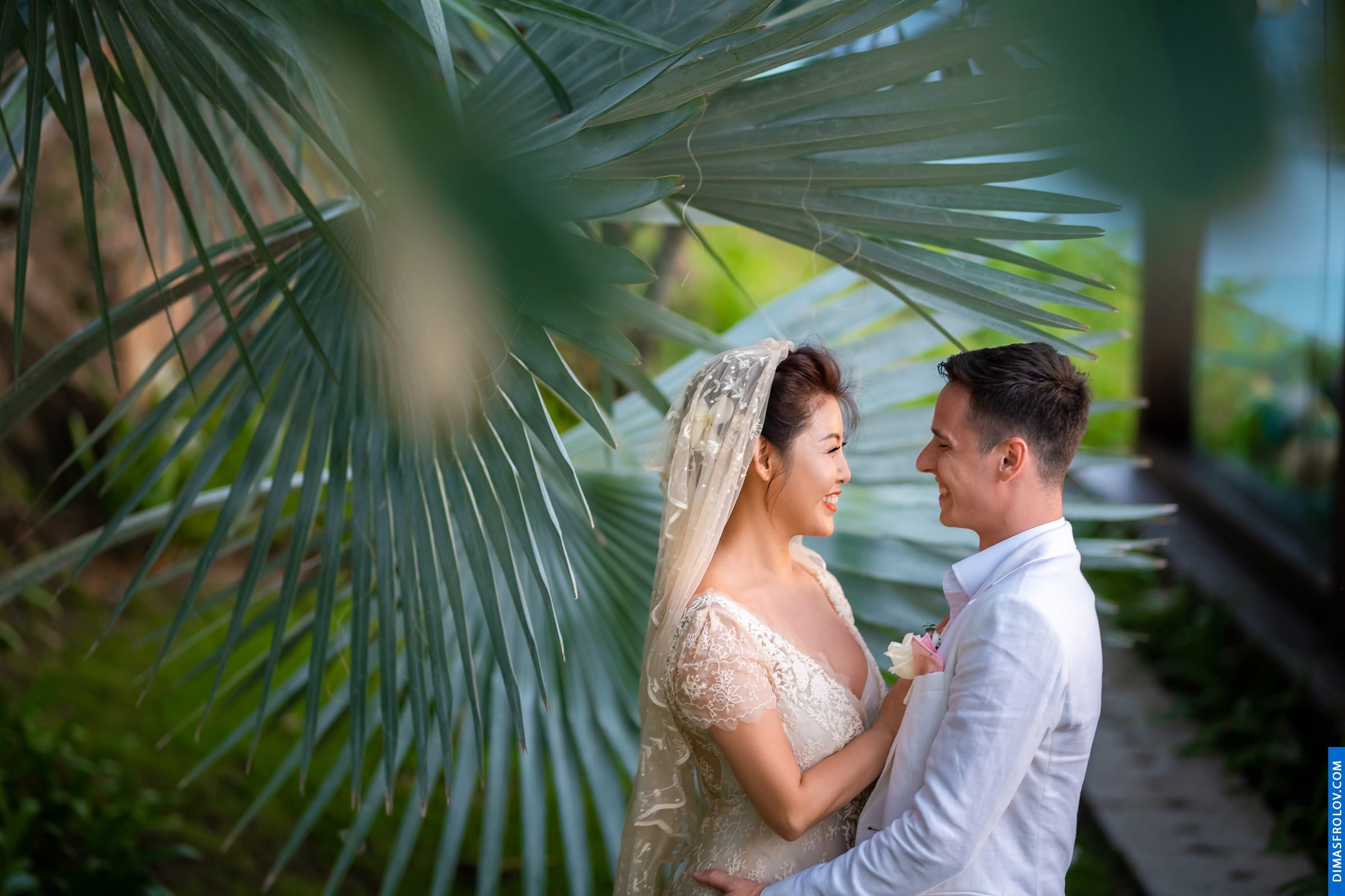 Свадебные фотографии в Samujana Villas. Фото 56291 (2023-05-04 03:56:47)