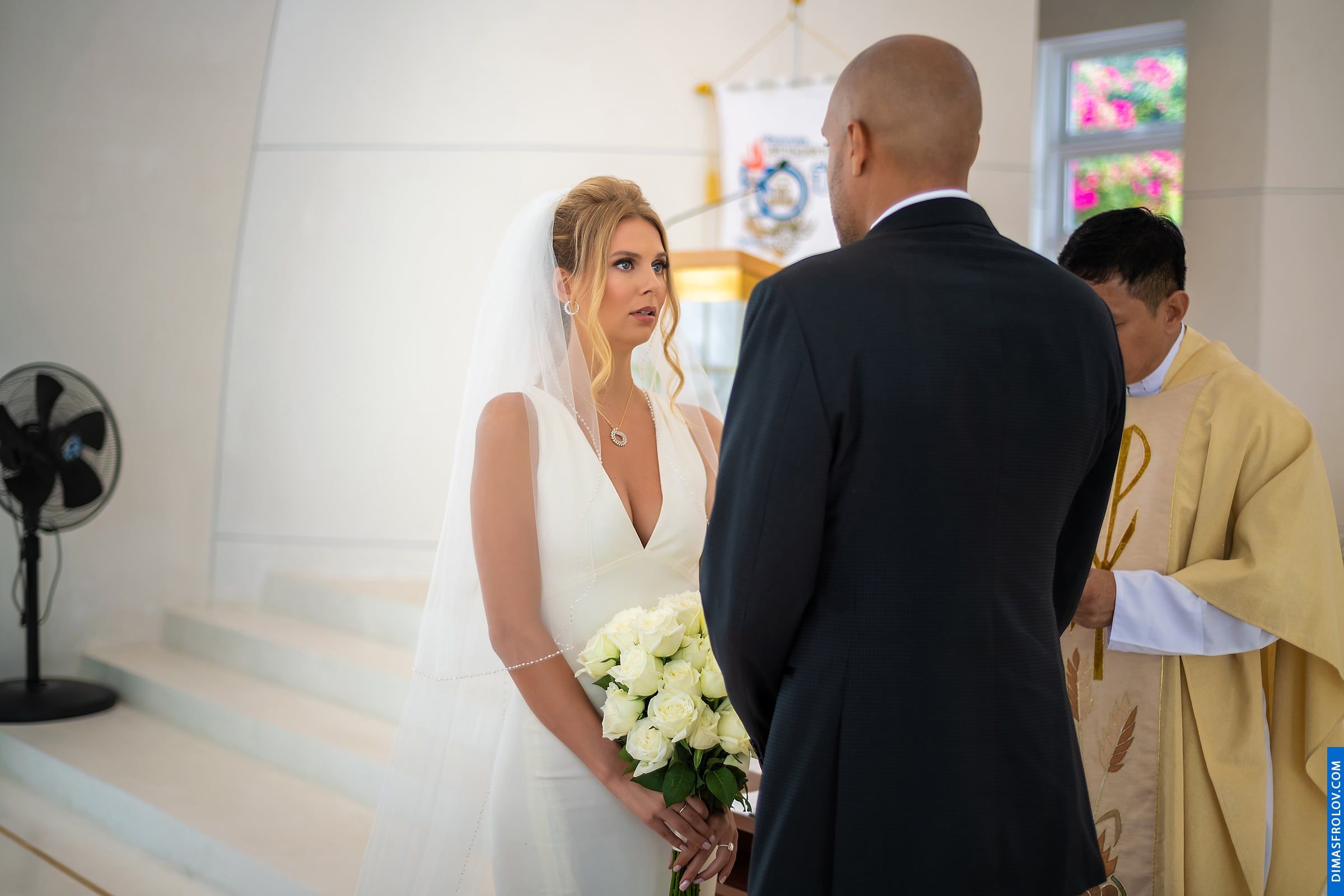 Свадебная съемка Фрэнк и Миранда. Венчание в церкве на Самуи. фото 70847 (2023-05-04 04:00:48)