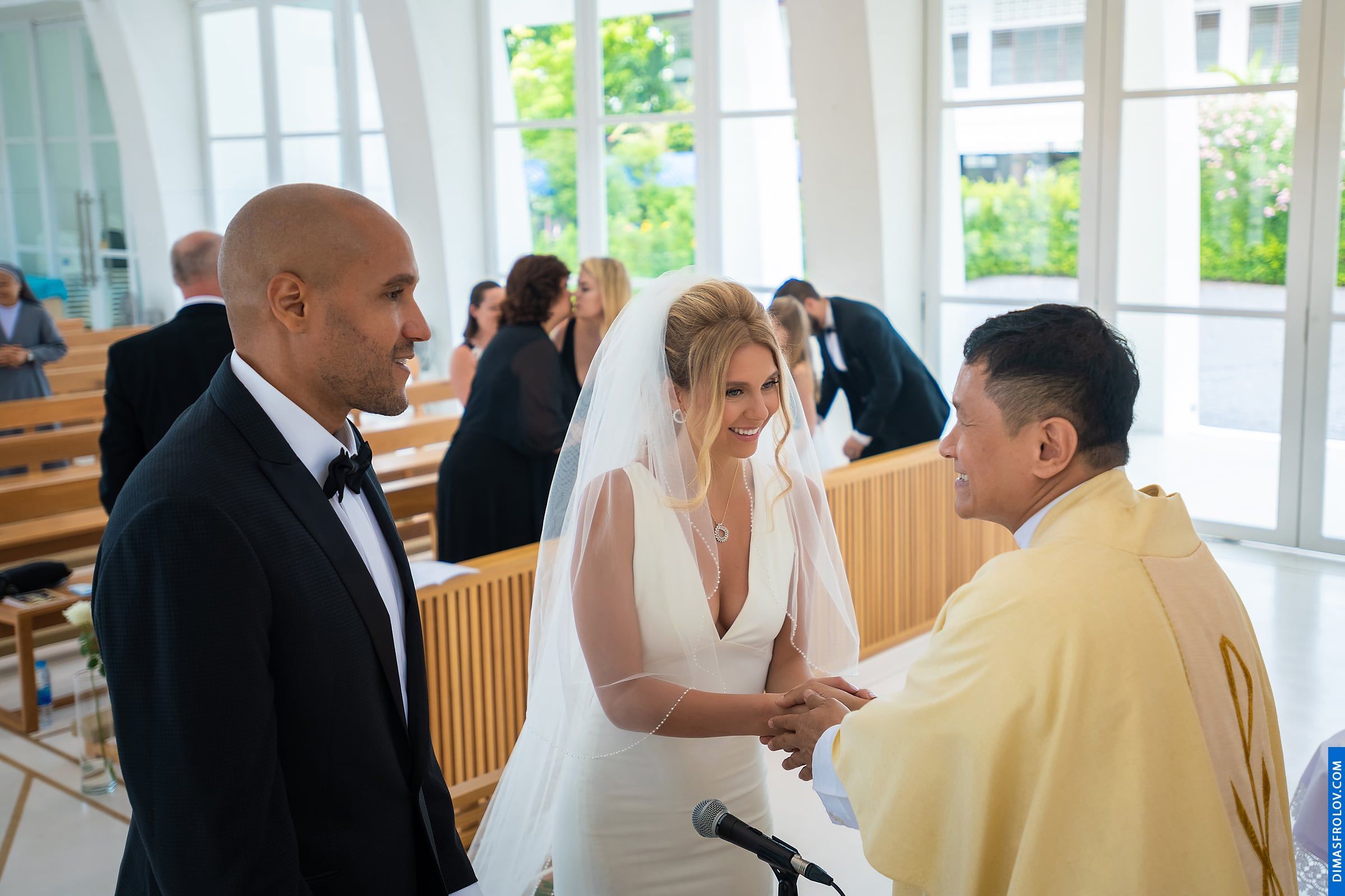 Свадебная съемка Фрэнк и Миранда. Венчание в церкве на Самуи. фото 70741 (2023-05-04 04:00:46)