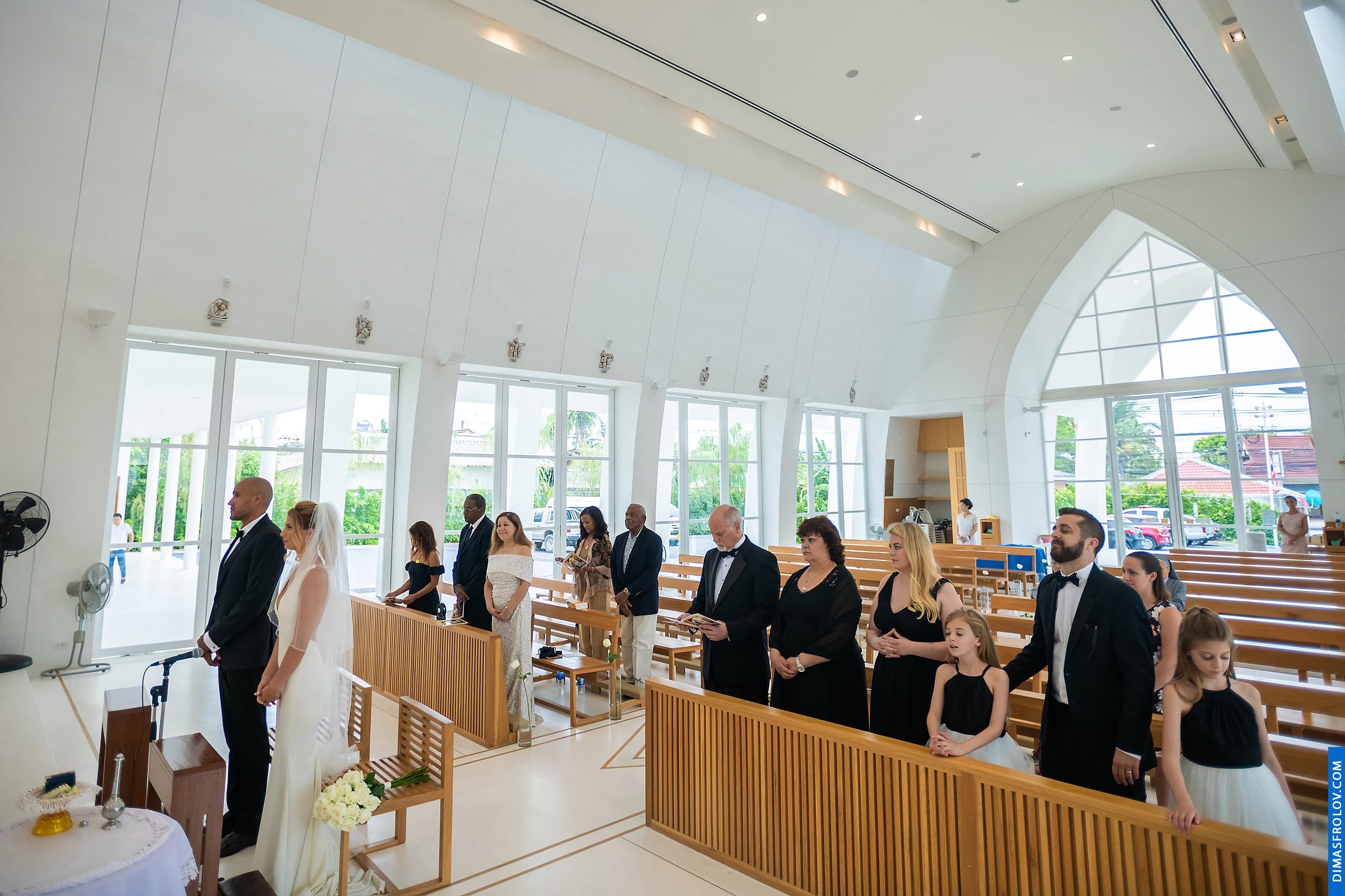Свадебная съемка Фрэнк и Миранда. Венчание в церкве на Самуи. фото 70760 (2023-05-04 04:00:46)