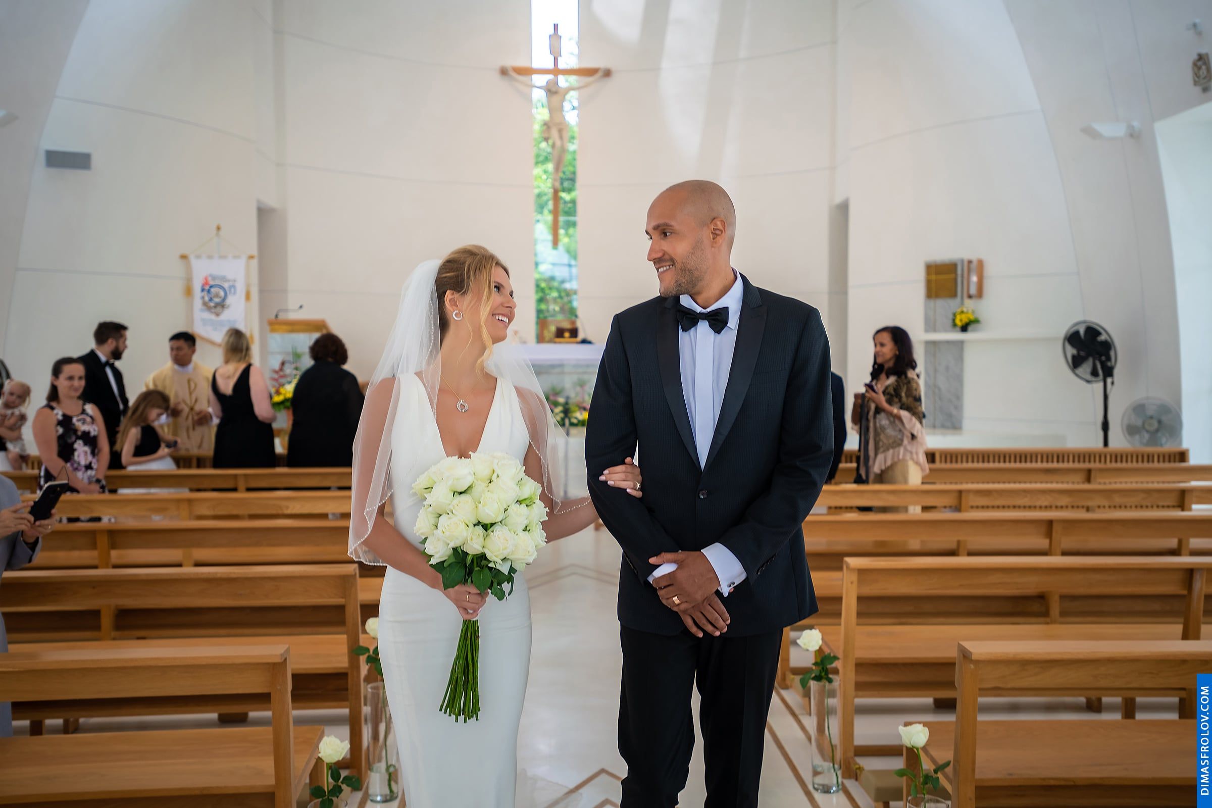 Весільна зйомка Френк і Міранда. Вінчання у церкві на Самуї. фото 70738 (2023-05-04 04:00:46)