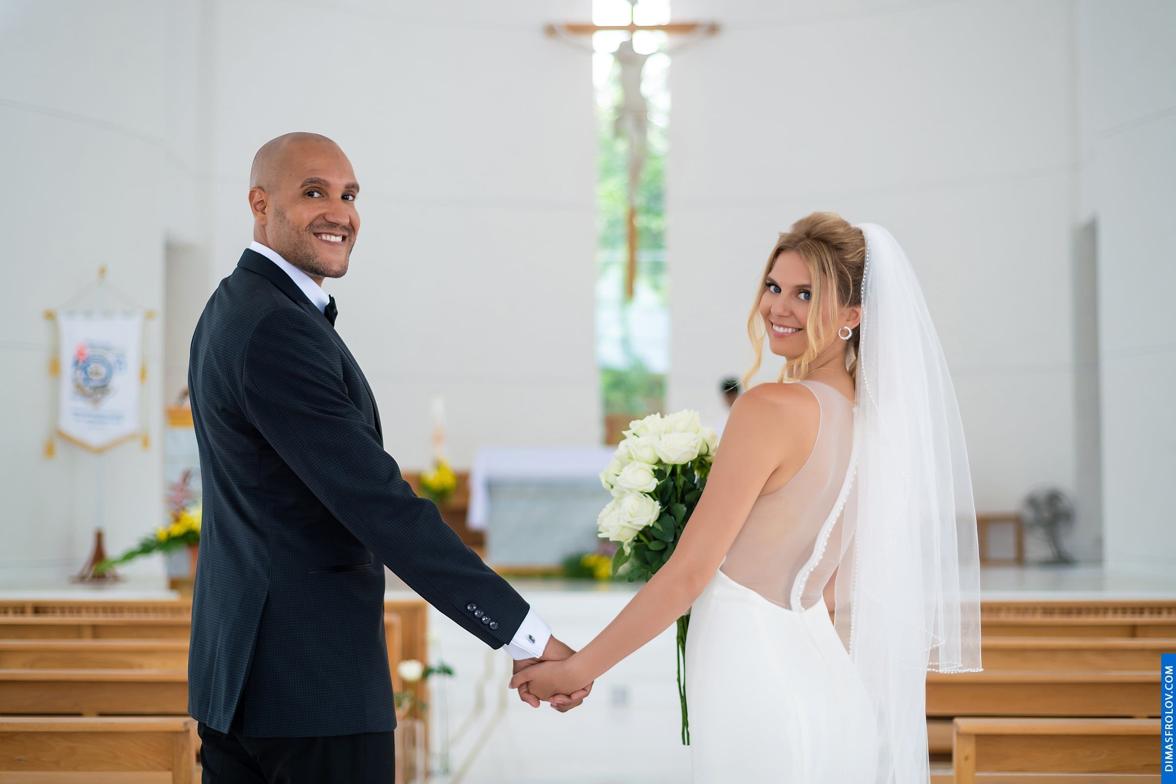 Свадебная съемка Фрэнк и Миранда. Венчание в церкве на Самуи. фото 70881 (2023-05-04 04:00:49)