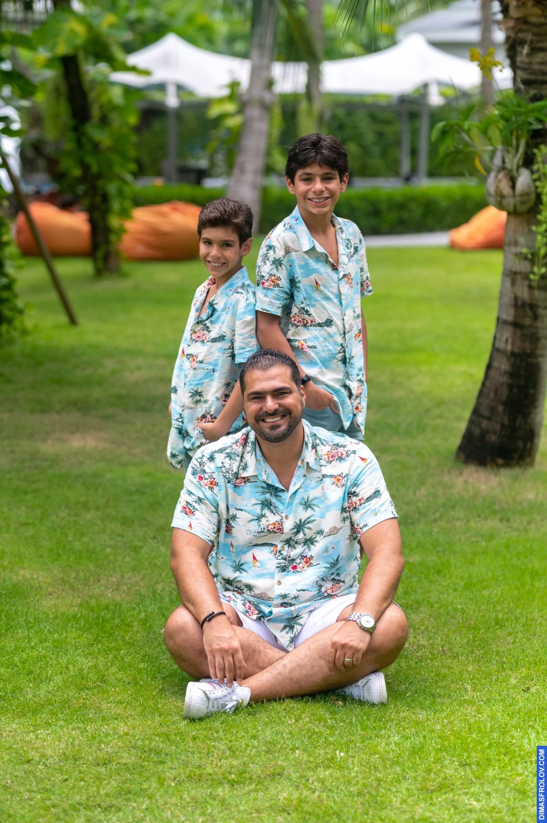 กระบวนการถ่ายภาพครอบครัว Farah & Rami & boys. บาทต่อภาพ 110809 (2023-05-04 04:13:54)