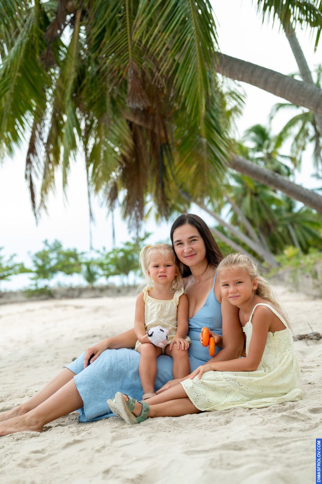 Family photo shoot Pavlo & Violetta with children. photo 113668 (2023-05-04 04:14:45)