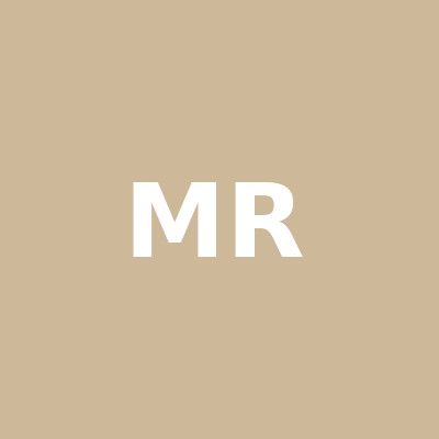 The userpic of client, who leaves the review: Mariana Rodrigues