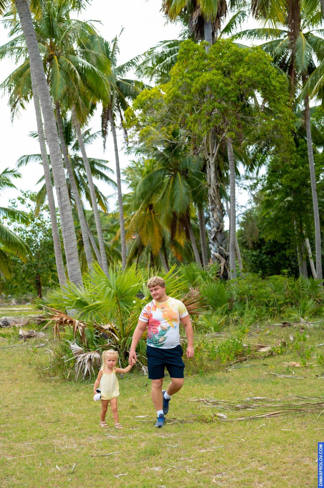 Family & children photography Pavlo & Violetta with children. photo 113677 (2023-05-03 22:14:45)