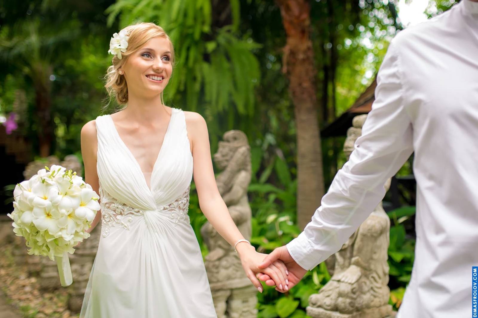 Bridal Bouquet for Tropical Wedding. photographer Dimas Frolov. photo1199