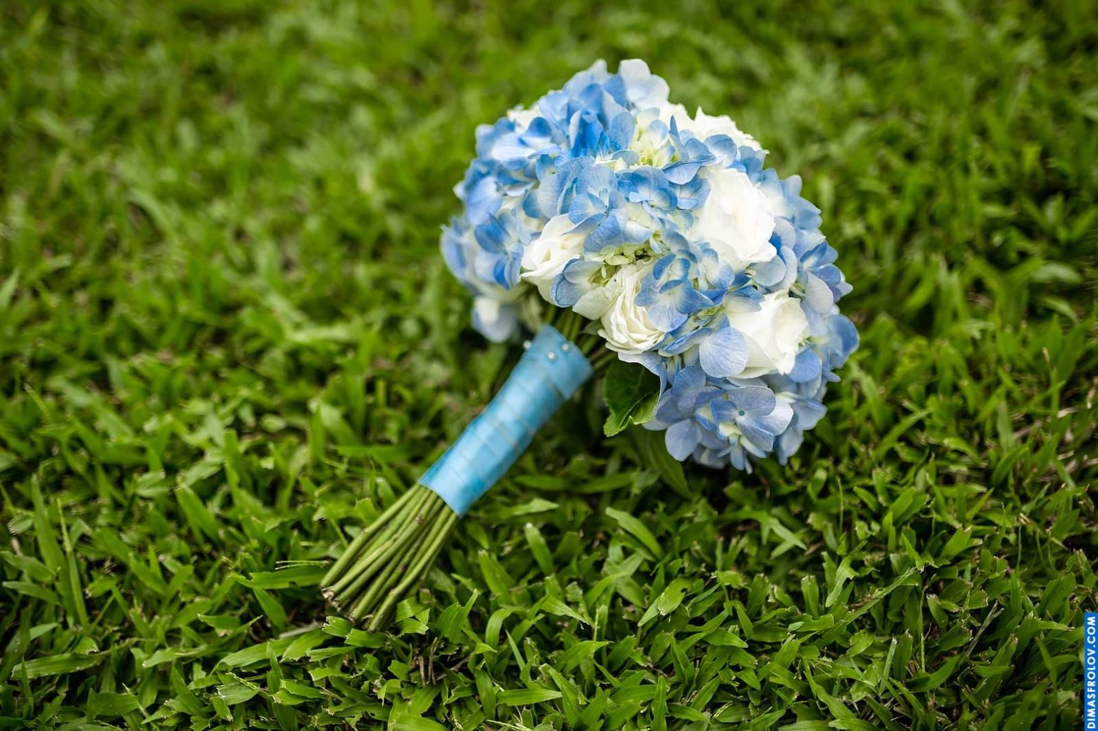 Bridal Bouquet for Tropical Wedding. photographer Dimas Frolov. photo1214