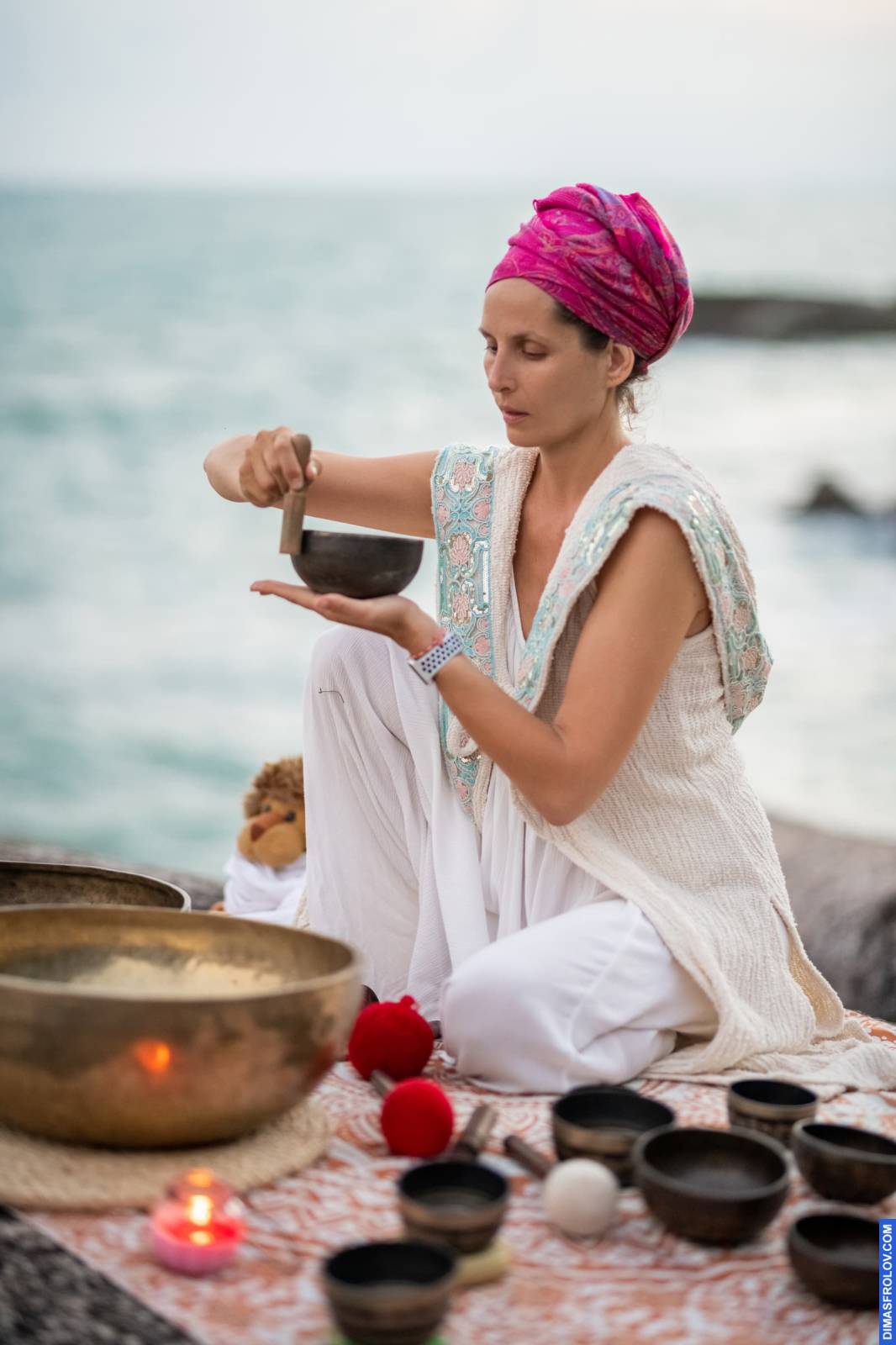 events Yoga meditation with Tibetan singing bowls. photo 102358 (2023-05-03 22:11:13)