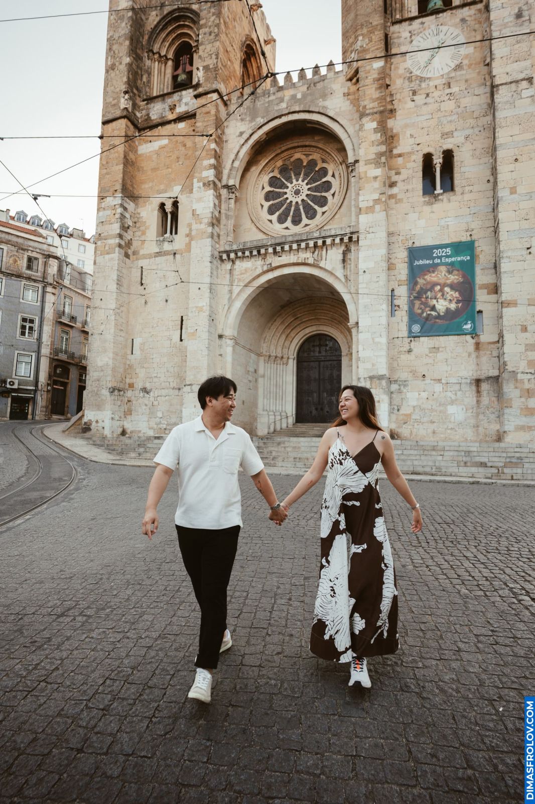 Surprise Proposal in Alfama. Photo 129540 (2025-06-28 08:21:31)