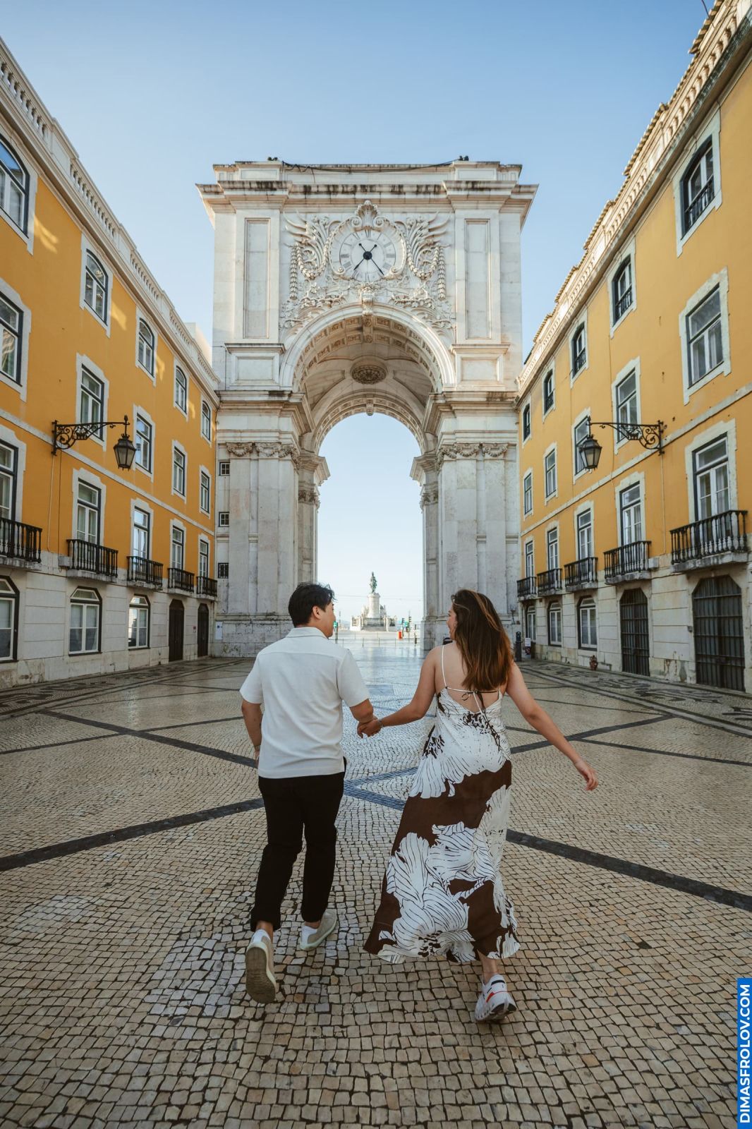Surprise Proposal in Alfama. Photo 129551 (2025-06-28 08:21:31)