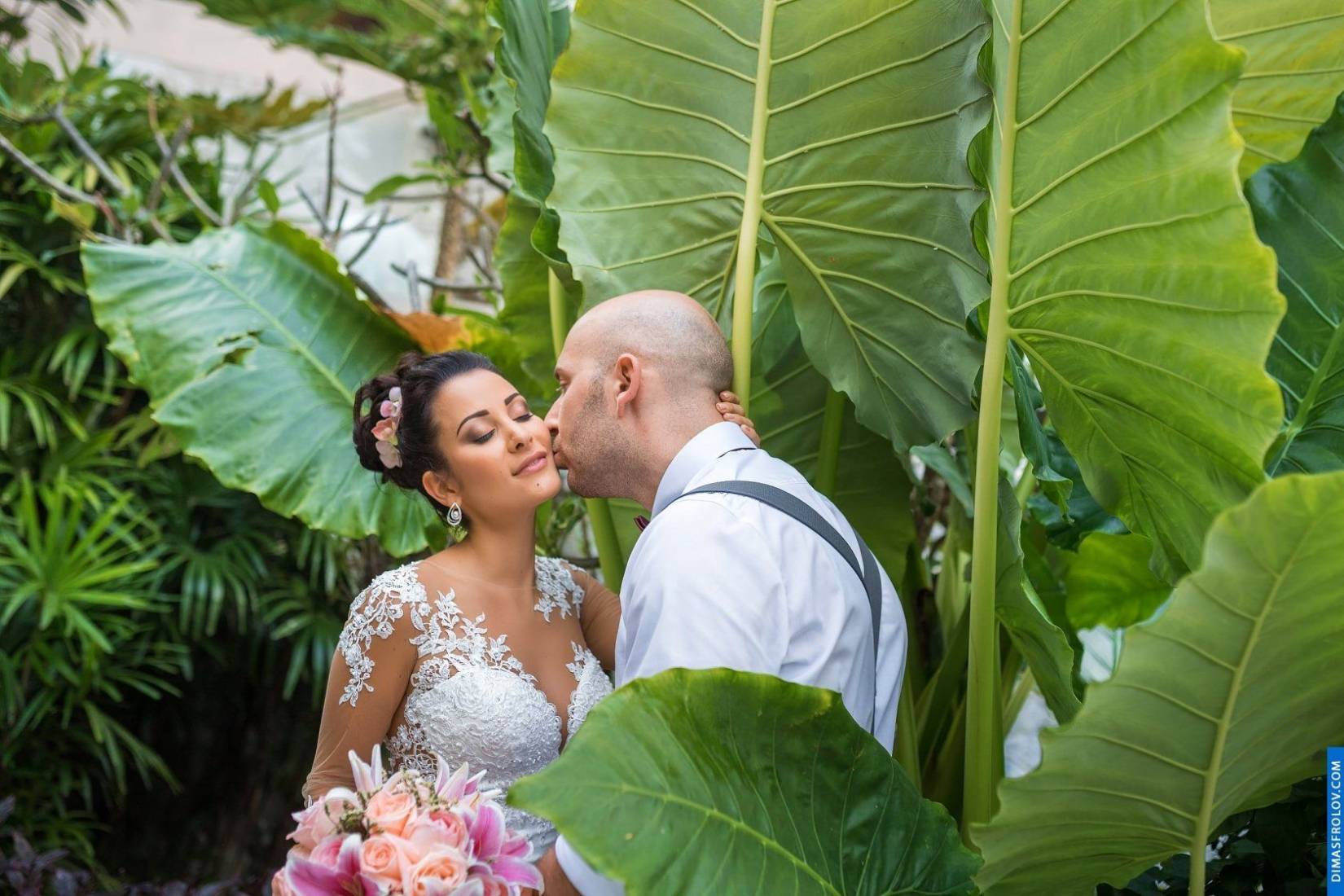 French Wedding Photography at Villa Suralai. Photo 32990 (2023-05-03 21:51:25)