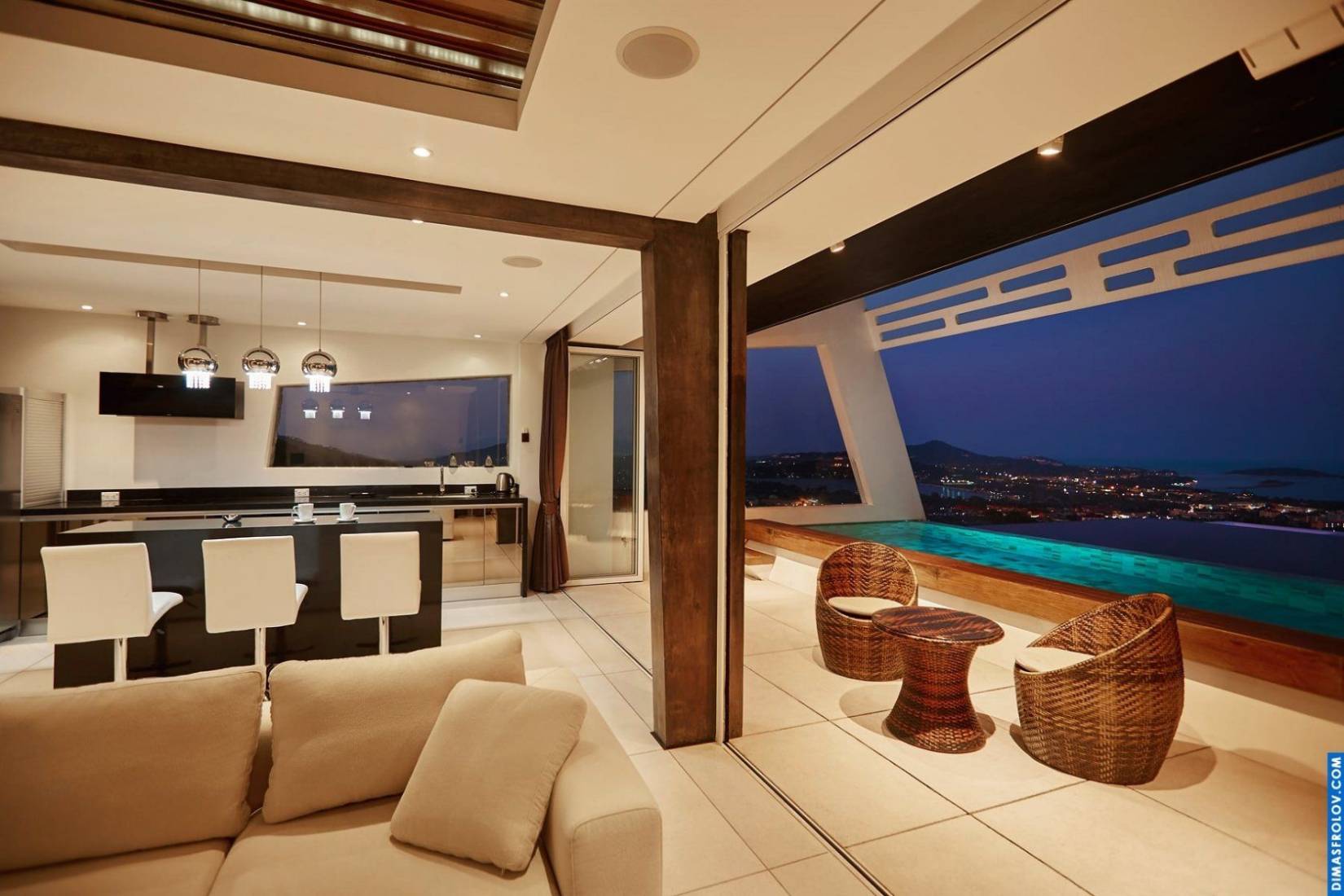Real estate and property shoots Luxury apartment at Aqua Condo. photo 3194 (2023-05-03 21:44:25)