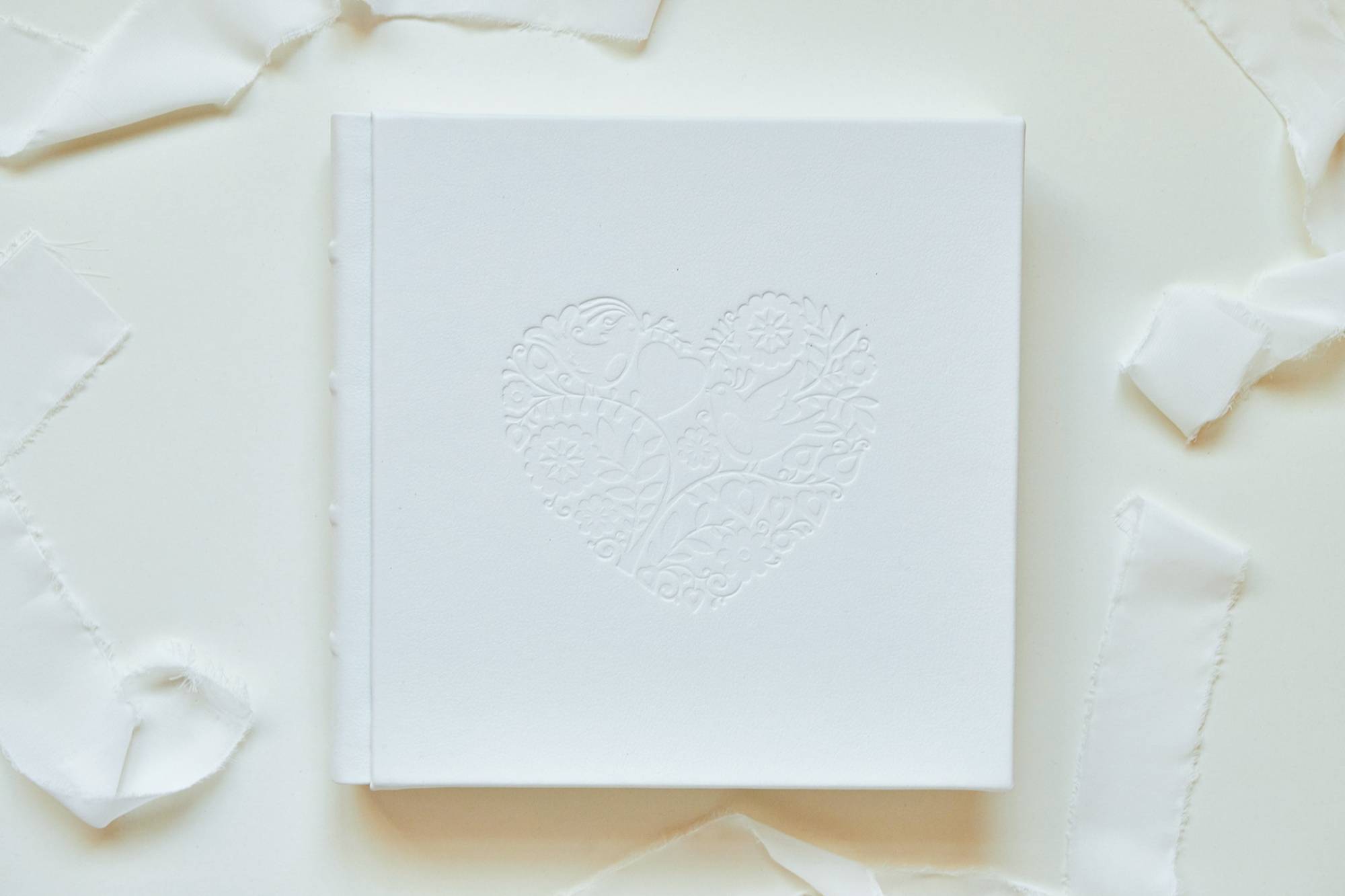 Examples of wedding photo books. Printing & design service. Photo 93384 (2023-05-03 22:08:56)