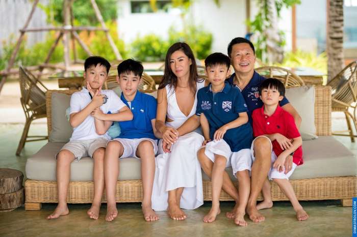 Family Chan. Full family photo shoots