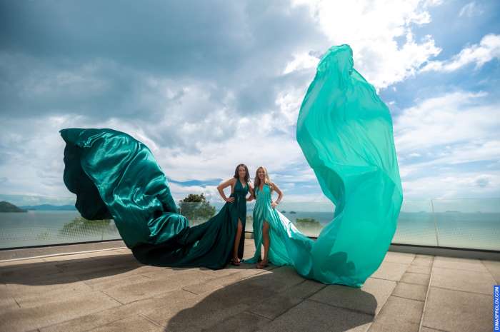 Justin & Becky with friends. Pre-Wedding Photography